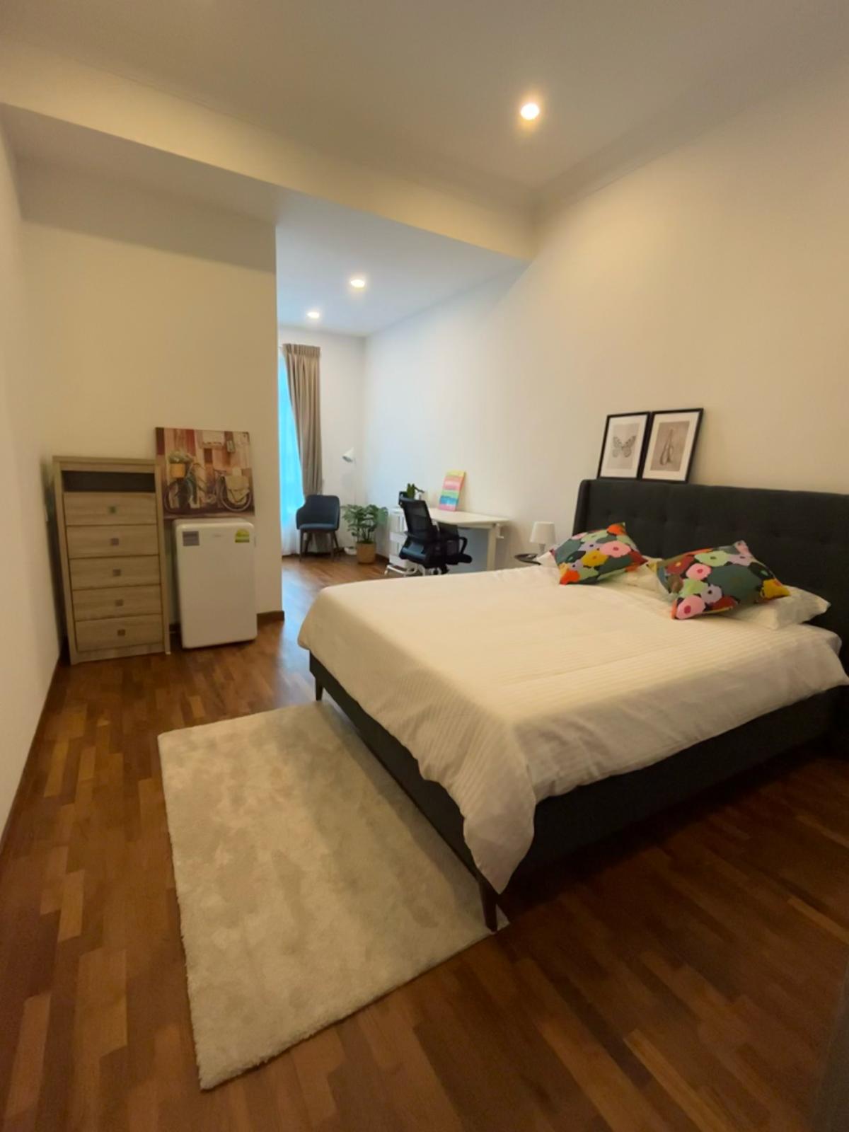 Kembangan MRT Master Room