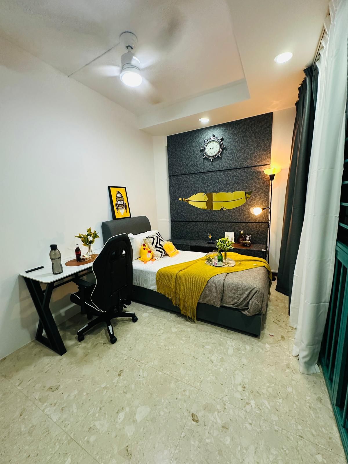 Summerdale Condo | Common Room