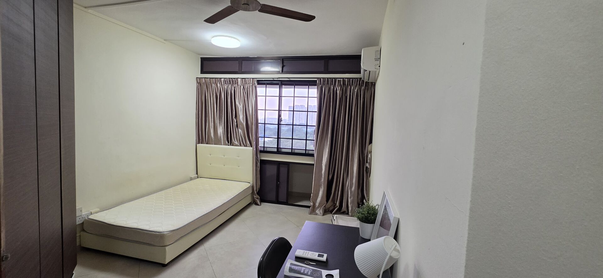 West/D22/Jurong East Central/ Ivory Heights Condo - CR2